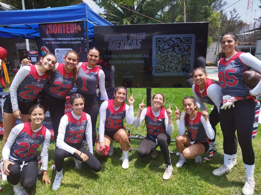 American football teams gathered at a regional event in Mexico